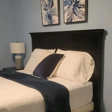 Private Apartment, Not Shared, Near Public Transportation, Super Fast Free Wifi, Due To Ny Restrictions It Only Be Booked For 30 Nights Or More, Even If The Site Allows To Book It, I Will Not Be Able To Accept The Reservation, 30 Nights Minim Apartment