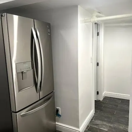 Apartment Modern & Cozy Basement Near Jfk Airport *