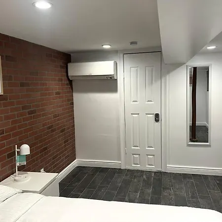 Modern & Cozy Basement Near Jfk Airport *