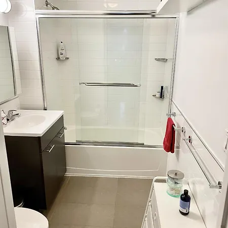 2 Bedrooms Chelsea - Manhattan Apartment