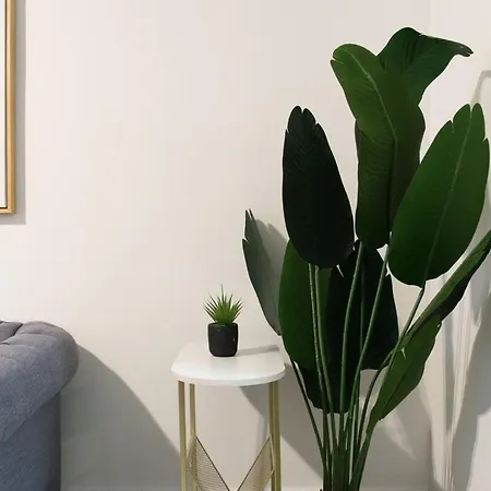 39-1 Renovated 3br Prime Midtown West * New York