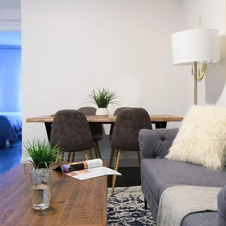 39-1 Renovated 3br Prime Midtown West *