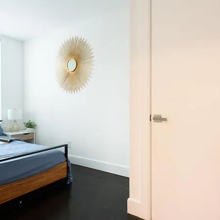 39-1 Renovated 3br Prime Midtown West * New York