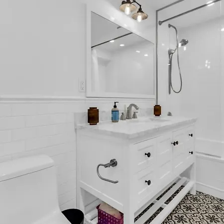 Stylish 2br Loft - Carroll Gardens - Prime Area Apartment New York