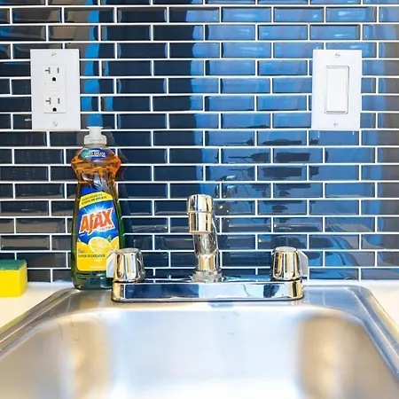 69-4c Prime Lower East Side 1br Brand New Apartment