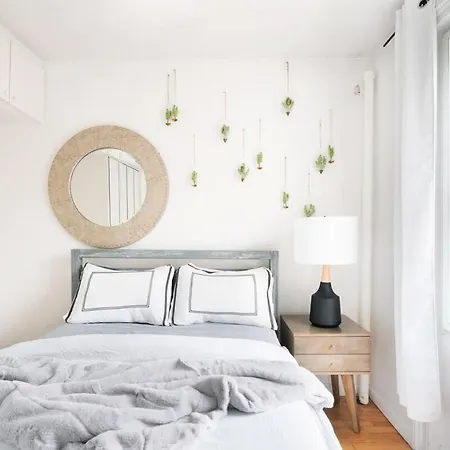 Apartment 11-4f Prime West Village Designer 1br New York
