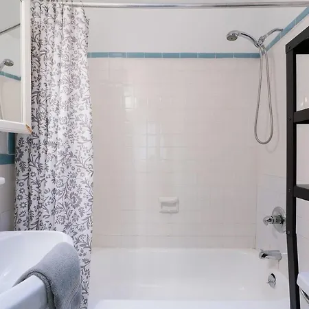 11-4f Prime West Village Designer 1br