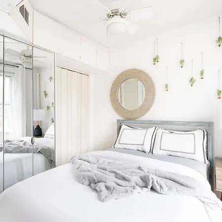 Apartment 11-4f Prime West Village Designer 1br New York