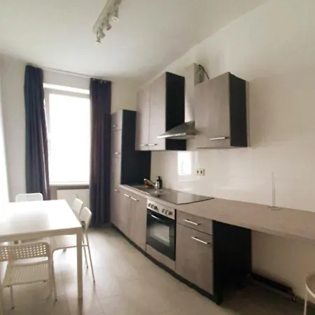 Modern 2 Bedroom In Midtown West Apartment *
