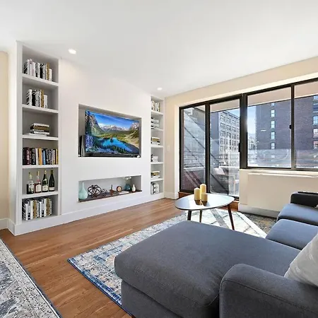 Modern One Bedroom With Private Balcony Apartment