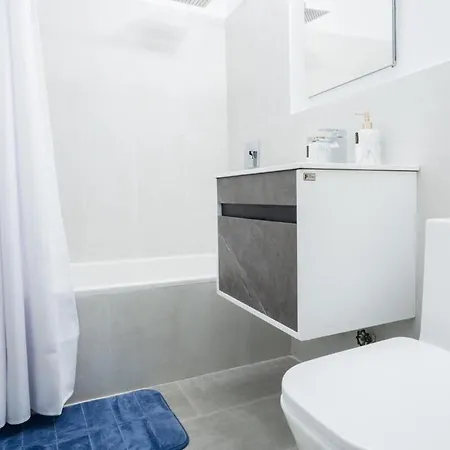 49-4a Prime Midtown Newly 2br Wd *