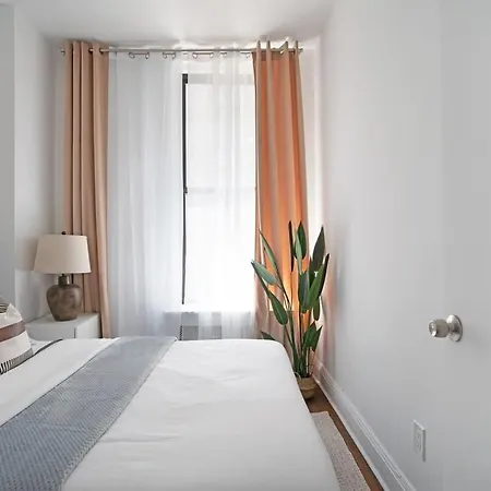 91-1d 3br 2baths Duplex With A Private Back Yard - Gym *