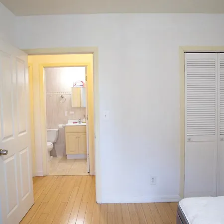 Brightonbeach-spacious Room-close To Hotel New York