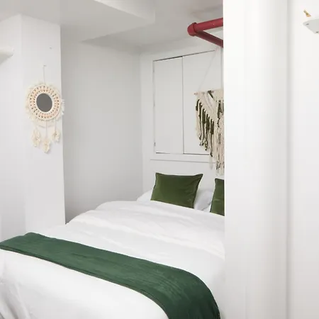 Guest house Comfy In Hell's Kitchen *