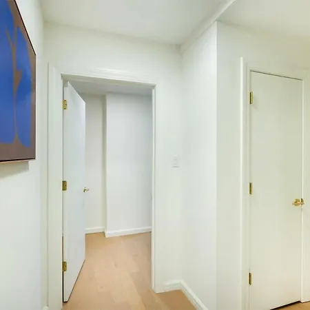 76-1d Brand New 4br 3bth Ues Doorman Gym Apartment