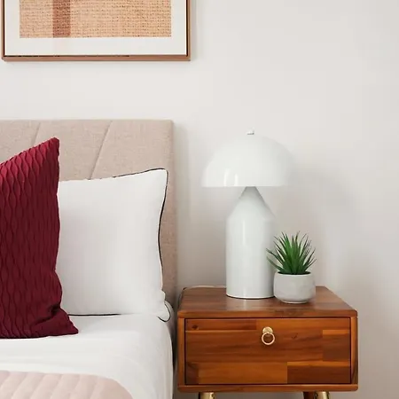 153-5a Charming 2br Les W D