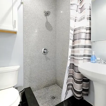 Apartment Three-bedroom West 25th Street