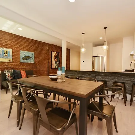 Townhouse Lincoln Center Apartment