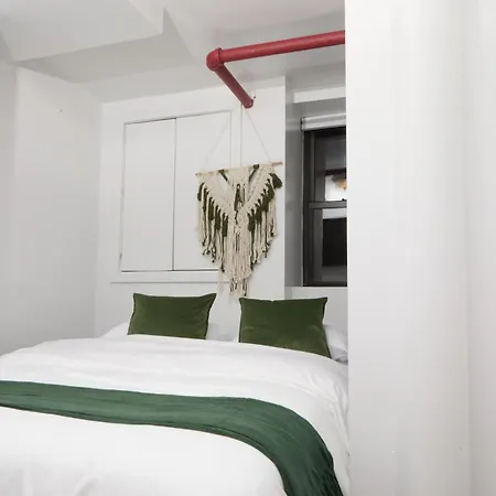 Comfy In Hell's Kitchen Guest house New York