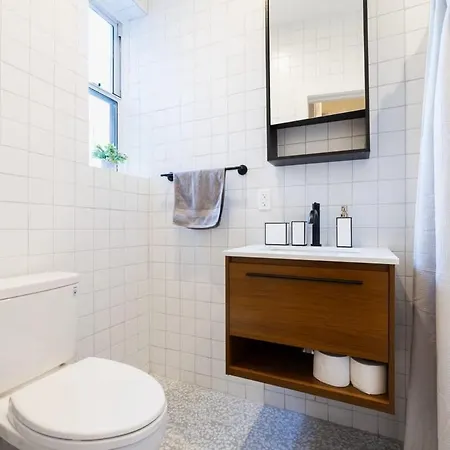 7-3 2br 1bath In Prime Park Slope * New York