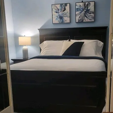 Apartment Private Apartment, Not Shared, Near Public Transportation, Super Fast Free Wifi, Due To Ny Restrictions It Only Be Booked For 30 Nights Or More, Even If The Site Allows To Book It, I Will Not Be Able To Accept The Reservation, 30 Nights Minim *