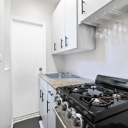 Apartment Centrally Located Manhattan ,times Square/hell's Kitchen