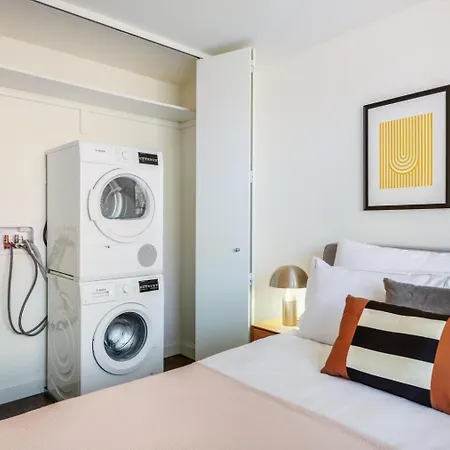 Ues 1br W Doorman Gym Roof Nr Hospital Nyc-375 *