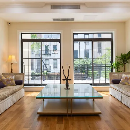 Little Manhattan Homestay New York
