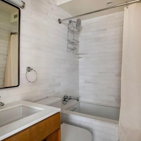 Apartment Midtown East 2br W Gym Wd Nr Parks Un Nyc-1205 New York