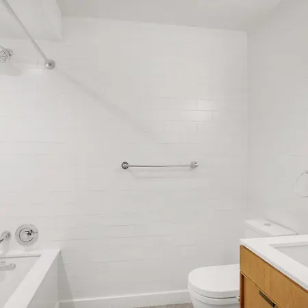 Apartment Midtown E 2br W Elevator Doorman Gym Nr Un Nyc-753 New York