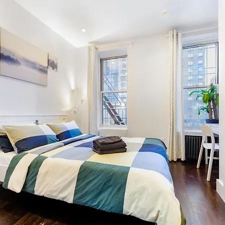 Explore The Authentic Designers 2bd In Hudson Yards Apartment *