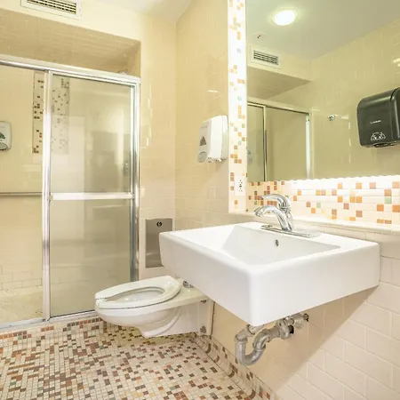 Hostel West Side Ymca *