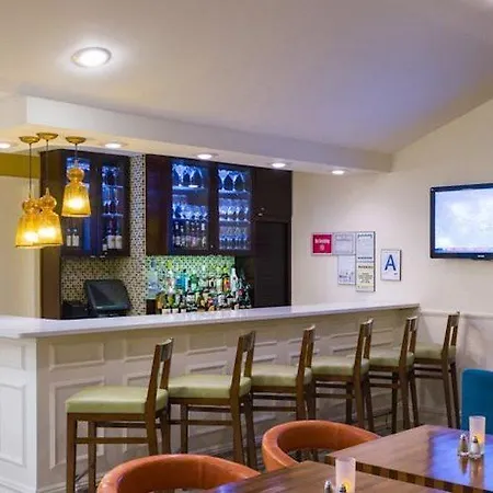 Hilton Garden Queens Jfk Hotel New York