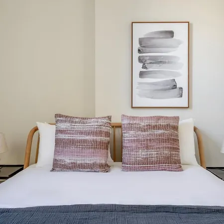 Uws 2br W Elevator In-unit Wd Nr Park Nyc-1301 Apartment New York