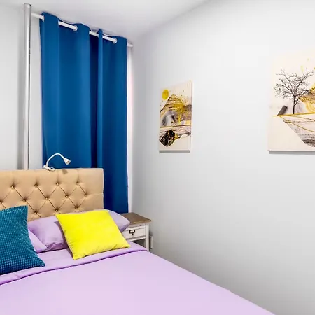 Peaceful In Lower Manhattan Apartment *
