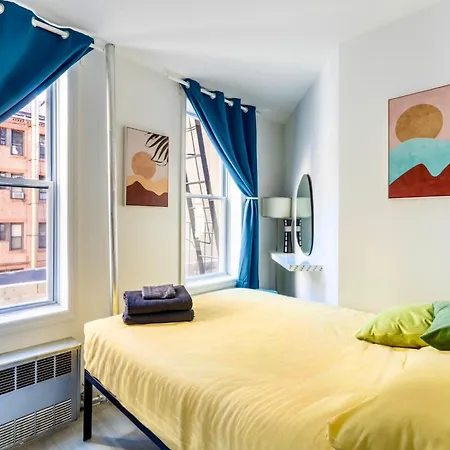 Peaceful In Lower Manhattan New York