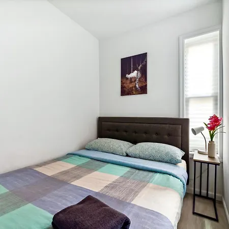 Peaceful In Lower Manhattan Apartment *