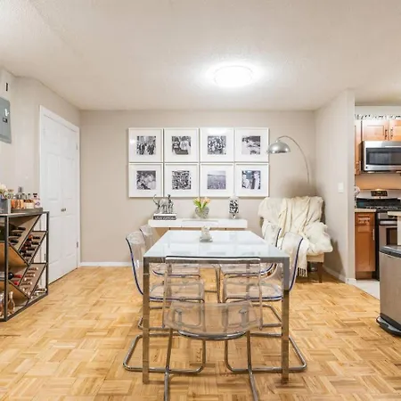 1600ft Tribeca Townhouse - Luxury & Spacious Apartment *