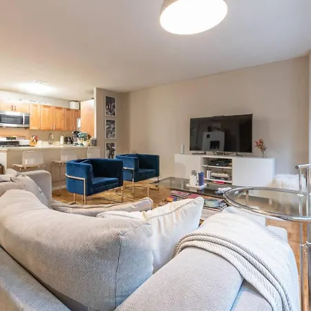 1600ft Tribeca Townhouse - Luxury & Spacious Apartment