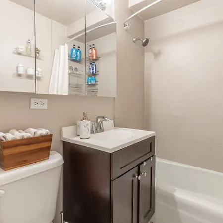 1600ft Tribeca Townhouse - Luxury & Spacious New York