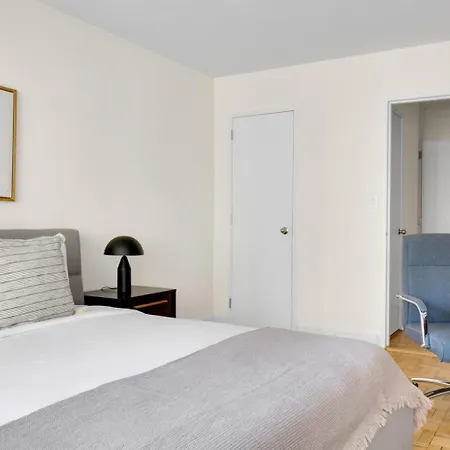 Apartment Midtown 1br W Gym Doorman Nr Grand Nyc-748 New York
