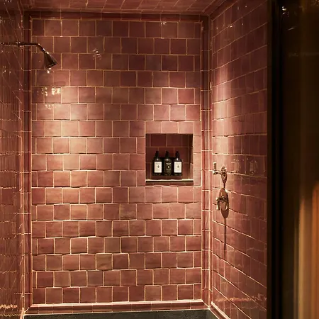 The Chelsea Hotel 4*