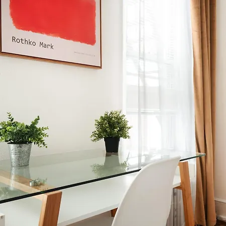 61-2c Prime Ues 2br Newly Furnished Value New York
