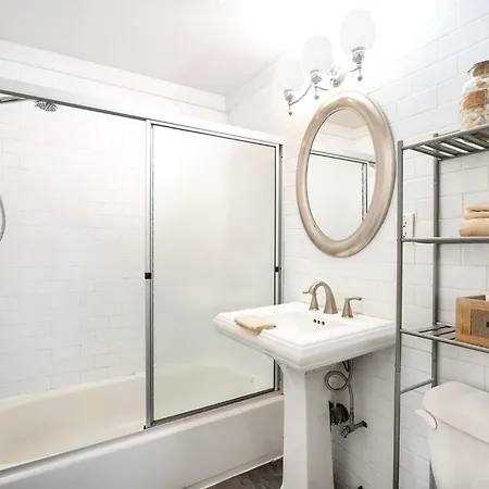 139-2w Prime West Village Furnished 2br Value New York