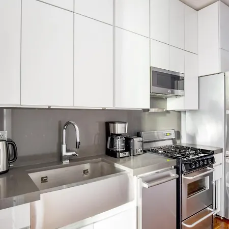 Midtown West 2br W Wd Wine Fridge Nr 1 Train Nyc-909 New York