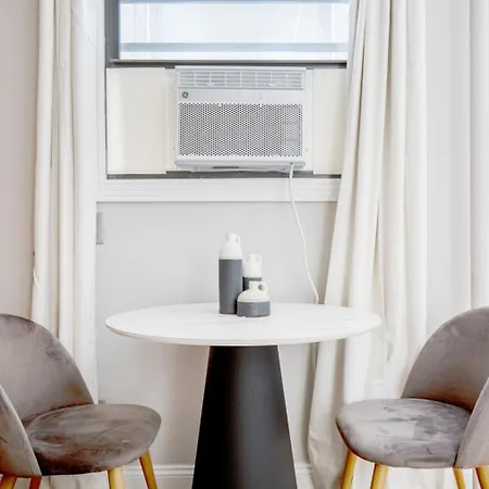 Midtown West 2br W Wd Wine Fridge Nr 1 Train Nyc-909 New York