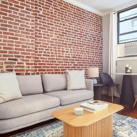 Midtown West 2br W Wd Wine Fridge Nr 1 Train Nyc-909 *