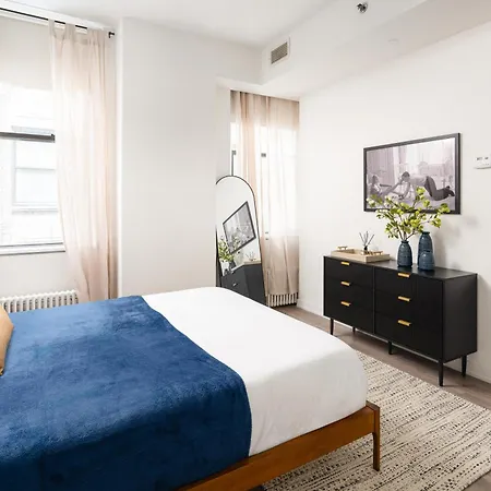 Luxury 2bd Nr St Gym Rooftop W/d * New York