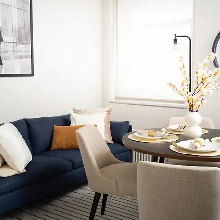 Luxury 2bd Nr St Gym Rooftop W/d Apartment New York