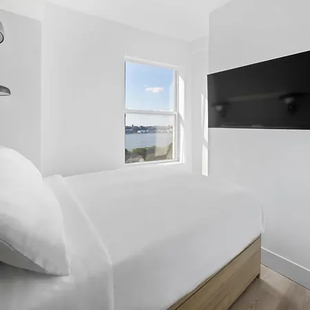 Hotel Riverside Tower